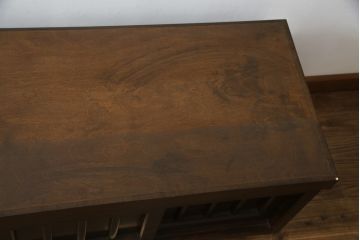 中古　美品　松本民芸家具　和モダンな雰囲気を醸し出す舞良型ローボード(テレビ台、テレビボード、リビングボード、収納棚、戸棚)(R-078078)