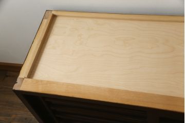 中古　美品　松本民芸家具　和モダンな雰囲気を醸し出す舞良型ローボード(サイドボード、テレビ台、テレビボード、リビングボード、収納棚、戸棚)(R-078079)