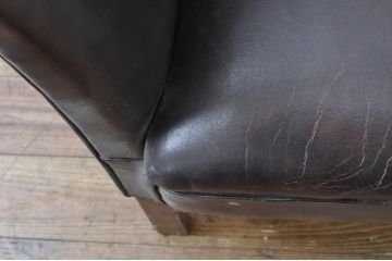 フランスアンティーク　本革　ミッドセンチュリーな雰囲気のお部屋作りにぴったりなレザーラウンジチェア(アームチェア、一人掛けソファ、サロンチェア、イージーチェア、椅子、イス)(R-078085)
