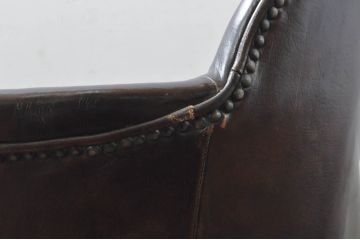 フランスアンティーク　本革　ミッドセンチュリーな雰囲気のお部屋作りにぴったりなレザーラウンジチェア(アームチェア、一人掛けソファ、サロンチェア、イージーチェア、椅子、イス)(R-078085)
