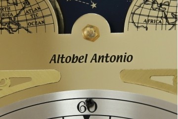 中古　美品!!　イタリア製　ブランド家具　分銅式　豪華な装飾が魅力のロココ調ホールクロック　定価約240万円相当　(R-078088)