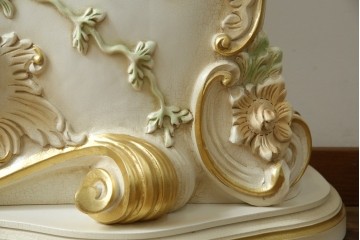 中古　美品!!　イタリア製　ブランド家具　分銅式　豪華な装飾が魅力のロココ調ホールクロック　定価約240万円相当　(R-078088)