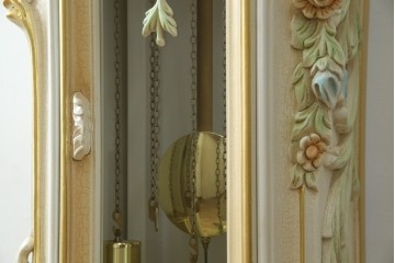 中古　美品!!　イタリア製　ブランド家具　分銅式　豪華な装飾が魅力のロココ調ホールクロック　定価約240万円相当　(R-078088)