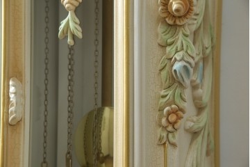 中古　美品!!　イタリア製　ブランド家具　分銅式　豪華な装飾が魅力のロココ調ホールクロック　定価約240万円相当　(R-078088)