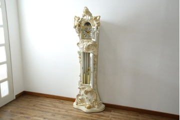 中古　美品!!　イタリア製　ブランド家具　分銅式　豪華な装飾が魅力のロココ調ホールクロック　定価約240万円相当　(R-078088)
