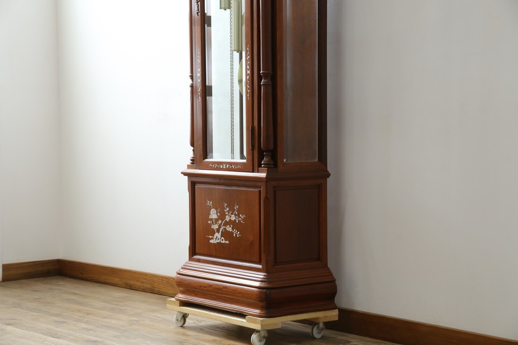 中古　美品　花梨(カリン)材　細やかな装飾が美しいホールクロック　(R-078089)