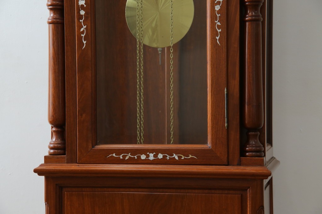 中古　美品　花梨(カリン)材　細やかな装飾が美しいホールクロック　(R-078089)