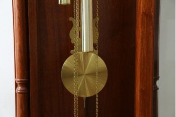 中古　美品　花梨(カリン)材　細やかな装飾が美しいホールクロック　(R-078089)