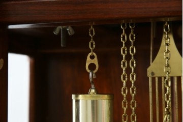 中古　美品　花梨(カリン)材　細やかな装飾が美しいホールクロック　(R-078089)