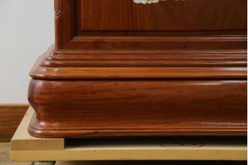 中古　美品　花梨(カリン)材　細やかな装飾が美しいホールクロック　(R-078089)