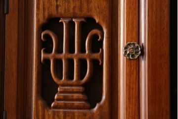 中古　美品　花梨(カリン)材　細やかな装飾が美しいホールクロック　(R-078089)