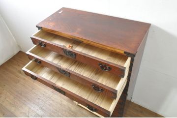 中古　美品　岩谷堂箪笥　欅(ケヤキ)材　引き出し10杯　荘厳な印象を与える整理箪笥(重宝箪笥、和たんす、着物箪笥、呉服箪笥、小袖箪笥、上下バラ売り可能)(定価約65万円)(R-078092)