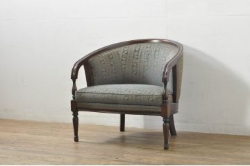 中古　maruni(マルニ木工)　KENT-COURT(ケントコート)　随所に施された上品な意匠が魅力的な1Pソファ(ラウンジチェア、アームチェア、1人掛け)(定価約22万円)(R-078093)