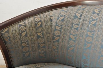 中古　maruni(マルニ木工)　KENT-COURT(ケントコート)　随所に施された上品な意匠が魅力的な1Pソファ(ラウンジチェア、アームチェア、1人掛け)(定価約22万円)(R-078093)