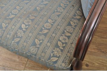 中古　maruni(マルニ木工)　KENT-COURT(ケントコート)　随所に施された上品な意匠が魅力的な1Pソファ(ラウンジチェア、アームチェア、1人掛け)(定価約22万円)(R-078093)