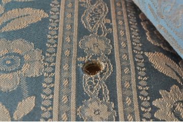 中古　maruni(マルニ木工)　KENT-COURT(ケントコート)　随所に施された上品な意匠が魅力的な1Pソファ(ラウンジチェア、アームチェア、1人掛け)(定価約22万円)(R-078093)