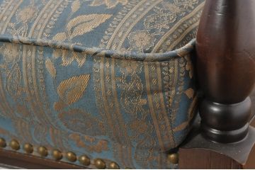 中古　maruni(マルニ木工)　KENT-COURT(ケントコート)　随所に施された上品な意匠が魅力的な1Pソファ(ラウンジチェア、アームチェア、1人掛け)(定価約22万円)(R-078093)
