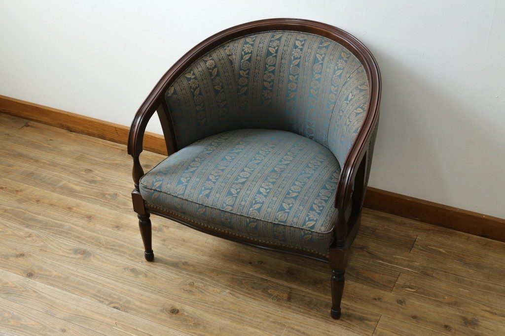 中古　maruni(マルニ木工)　KENT-COURT(ケントコート)　ブリティッシュコレクション　クラシカルなデザインのラウンジチェア　定価約22万円　(R-078093)