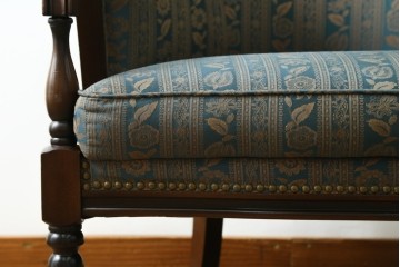 中古　maruni(マルニ木工)　KENT-COURT(ケントコート)　ブリティッシュコレクション　クラシカルなデザインのラウンジチェア　定価約22万円　(R-078093)