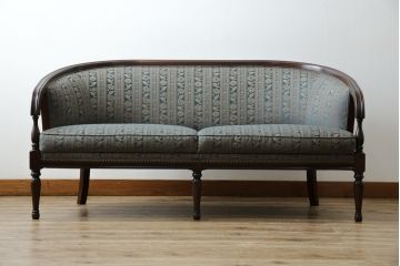 中古　maruni(マルニ木工)　KENT-COURT(ケントコート)　随所に施された上品な意匠が魅力的な二人掛けソファ(2P、2人掛け、ラブソファ、アームソファ)(R-078094)