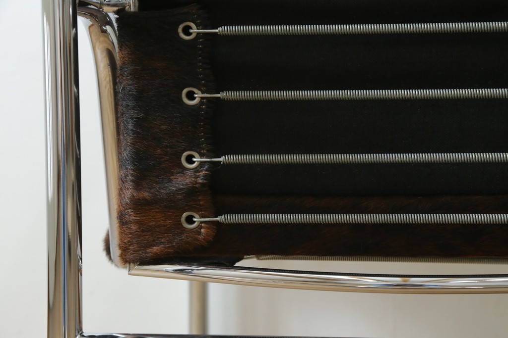 中古　Cassina(カッシーナ)　ル・コルビ(Pierre Jeanneret) ピエール・ジャンヌレ(Pierre Jeanneret) シャルロット・ペリアン(Charlotte Perriand)　LC1　スリングチェア　定価約78万1千円　(R-078095)