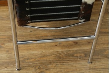 中古　Cassina(カッシーナ)　ル・コルビ(Pierre Jeanneret) ピエール・ジャンヌレ(Pierre Jeanneret) シャルロット・ペリアン(Charlotte Perriand)　LC1　スリングチェア　定価約78万1千円　(R-078095)