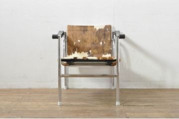 中古　Cassina(カッシーナ)　ル・コルビ(Pierre Jeanneret) ピエール・ジャンヌレ(Pierre Jeanneret) シャルロット・ペリアン(Charlotte Perriand)　LC1　個性が光る!ワンランク上の空間づくりにおすすめなスリングチェア(バスキュランチェア、アームチェア、椅子、イス)(定価605,000円)(R-078096)
