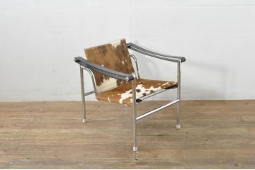 中古　Cassina(カッシーナ)　ル・コルビ(Pierre Jeanneret) ピエール・ジャンヌレ(Pierre Jeanneret) シャルロット・ペリアン(Charlotte Perriand)　LC1　個性が光る!ワンランク上の空間づくりにおすすめなスリングチェア(バスキュランチェア、アームチェア、椅子、イス)(定価605,000円)(R-078096)