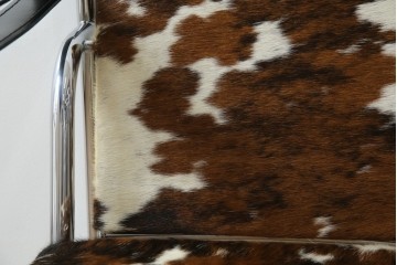 中古　Cassina(カッシーナ)　ル・コルビュジエ(Le Corbusier)　ピエール・ジャンヌレ(Pierre Jeanneret) シャルロット・ペリアン(Charlotte Perriand)　LC1　個性が光る!ワンランク上の空間づくりにおすすめなスリングチェア　定価605,000円相当　(R-078097)