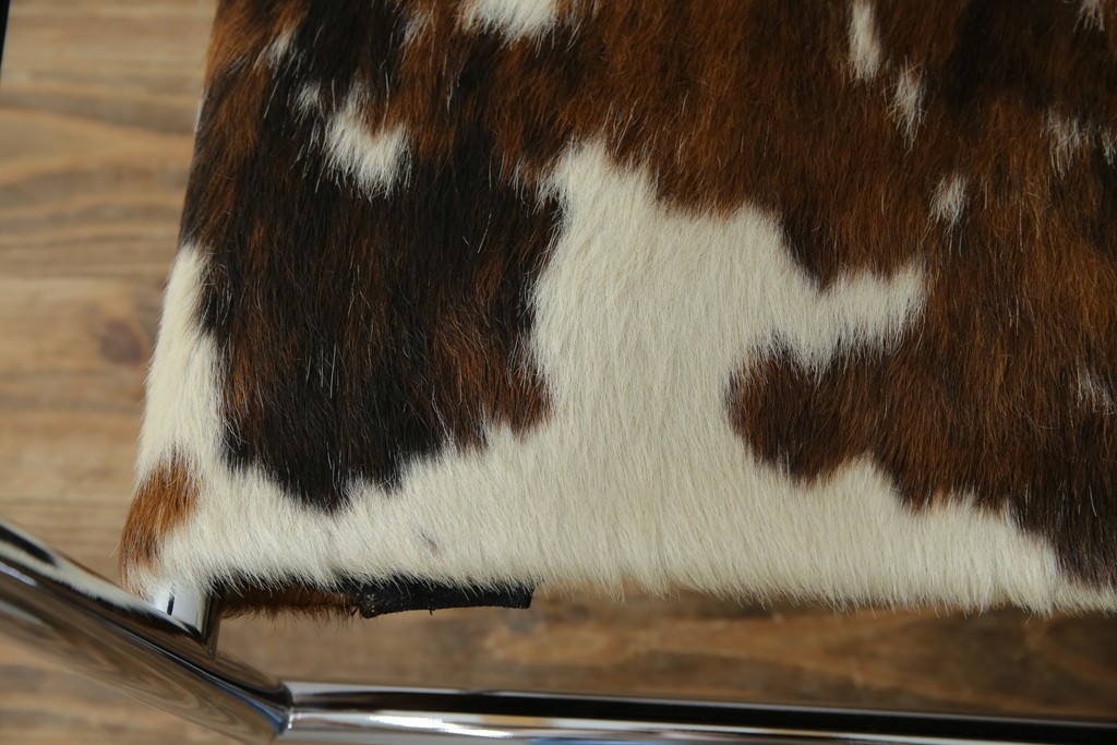 中古　Cassina(カッシーナ)　ル・コルビュジエ(Le Corbusier)　ピエール・ジャンヌレ(Pierre Jeanneret) シャルロット・ペリアン(Charlotte Perriand)　LC1　個性が光る!ワンランク上の空間づくりにおすすめなスリングチェア　定価605,000円相当　(R-078097)