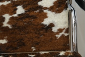 中古　Cassina(カッシーナ)　ル・コルビュジエ(Le Corbusier)　ピエール・ジャンヌレ(Pierre Jeanneret) シャルロット・ペリアン(Charlotte Perriand)　LC1　個性が光る!ワンランク上の空間づくりにおすすめなスリングチェア　定価605,000円相当　(R-078097)