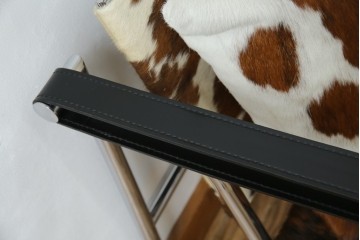 中古　Cassina(カッシーナ)　ル・コルビュジエ(Le Corbusier)　ピエール・ジャンヌレ(Pierre Jeanneret) シャルロット・ペリアン(Charlotte Perriand)　LC1　個性が光る!ワンランク上の空間づくりにおすすめなスリングチェア　定価605,000円相当　(R-078097)