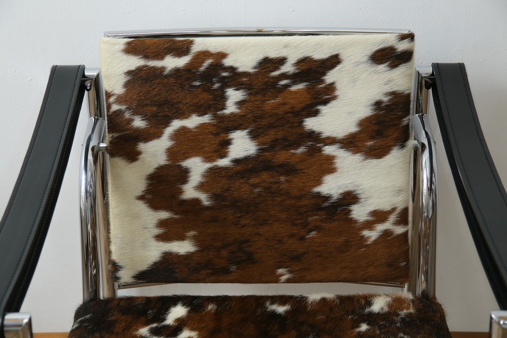 中古　Cassina(カッシーナ)　ル・コルビュジエ(Le Corbusier)　ピエール・ジャンヌレ(Pierre Jeanneret) シャルロット・ペリアン(Charlotte Perriand)　LC1　個性が光る!ワンランク上の空間づくりにおすすめなスリングチェア　定価605,000円相当　(R-078097)