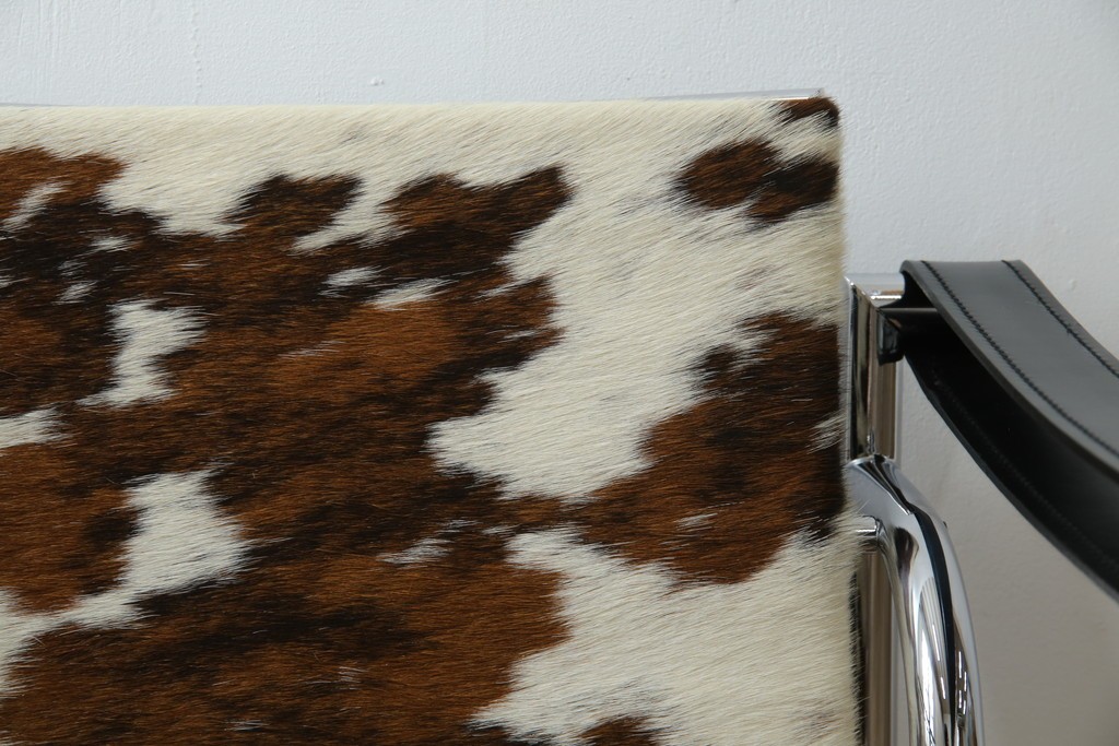 中古　Cassina(カッシーナ)　ル・コルビュジエ(Le Corbusier)　ピエール・ジャンヌレ(Pierre Jeanneret) シャルロット・ペリアン(Charlotte Perriand)　LC1　個性が光る!ワンランク上の空間づくりにおすすめなスリングチェア　定価605,000円相当　(R-078097)