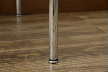 中古　Cassina(カッシーナ)　ル・コルビュジエ(Le Corbusier)　ピエール・ジャンヌレ(Pierre Jeanneret) シャルロット・ペリアン(Charlotte Perriand)　LC1　個性が光る!ワンランク上の空間づくりにおすすめなスリングチェア　定価605,000円相当　(R-078097)