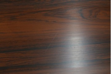 北欧ヴィンテージ　ノルウェー　 BRUKSBO(ブルクスボ) 　Mellemstrands Trevareindustri　ローズウッド材の美しい杢目が目を引くローテーブル　(R-078099)