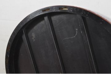 和製アンティーク　民芸家具　朱塗り　細やかな彫刻が目を引くアクセントになる円卓(丸座卓、丸テーブル、ちゃぶ台、ラウンドテーブル、ローテーブル、リビングテーブル)(R-078104)
