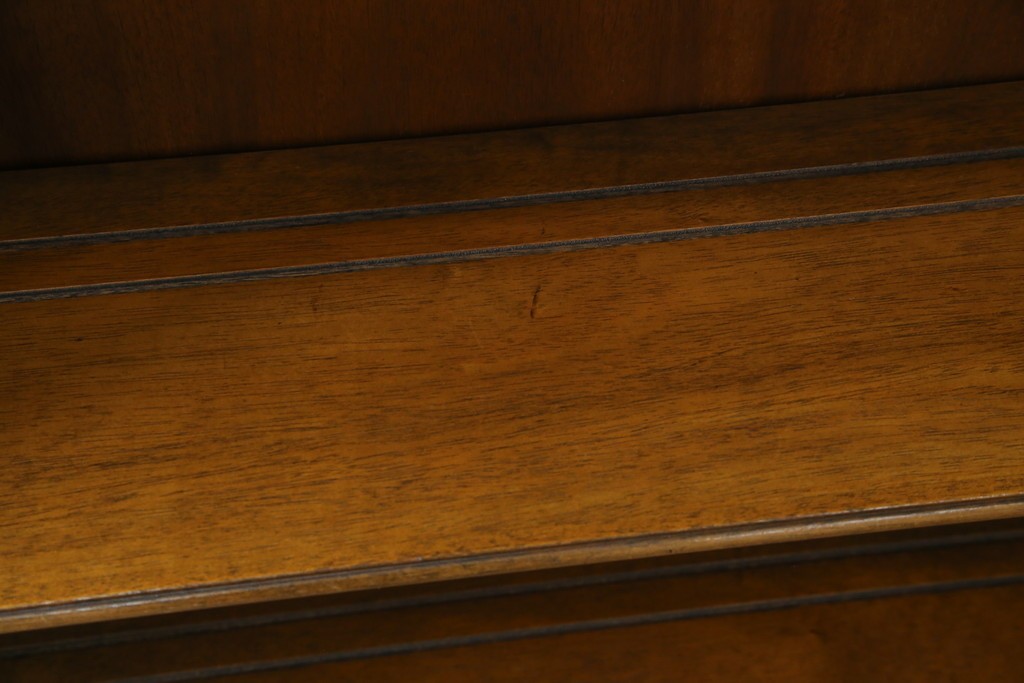 中古　DREXEL HERITAGE(ドレクセルヘリテイジ)　Triune(トライユン)　上品な佇まいのブックケース　(R-078107)