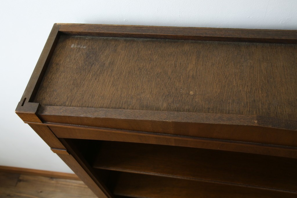 中古　DREXEL HERITAGE(ドレクセルヘリテイジ)　Triune(トライユン)　上品な佇まいのブックケース　(R-078107)