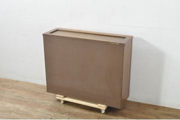 中古　DREXEL HERITAGE(ドレクセルヘリテイジ)　Triune(トライユン)　天板リメイク　上品な佇まいのサイドボード(キャビネット、収納棚、戸棚)(R-078108)
