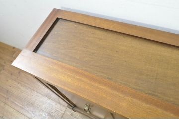 中古　DREXEL HERITAGE(ドレクセルヘリテイジ)　Triune(トライユン)　天板リメイク　上品な佇まいのサイドボード(キャビネット、収納棚、戸棚)(R-078108)