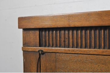 中古　DREXEL HERITAGE(ドレクセルヘリテイジ)　Triune(トライユン)　天板リメイク　上品な佇まいのサイドボード(キャビネット、収納棚、戸棚)(R-078108)