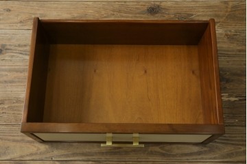 中古　高級品!!　スペイン　バロッサバレンティ(VARO,S.A. VALENTI)　ナチュラルモダンな佇まいのサイドテーブル　(R-078112)