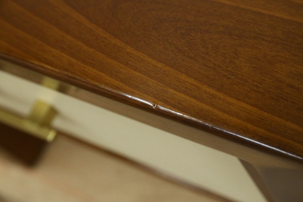 中古　高級品!!　スペイン　バロッサバレンティ(VARO,S.A. VALENTI)　ナチュラルモダンな佇まいのサイドテーブル　(R-078112)