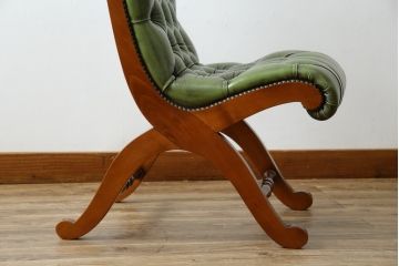 中古　超美品!!　スペイン製　バロッサバレンティ(VARO,S.A. VALENTI)　本革(レザー)　こだわりの空間のアクセントになるチェスターチェア(スリッパチェア、イージーチェア、サイドチェア、パーソナルチェア、椅子、イス)(定価約37万円)(R-078116)