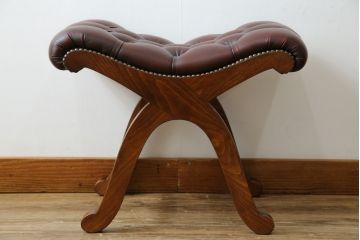 中古　超美品!!　スペイン製　バロッサバレンティ(VARO,S.A. VALENTI)　本革(レザー)　クラシカルな空間演出に活躍するオットマン(スリッパチェア、スツール、椅子、イス)(定価約16万円)(R-078118)