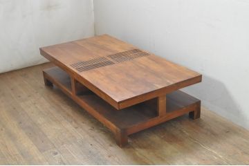 中古　チーク材　アンティーク調　異国情緒を味わえるアジアンデザインのローテーブル(座卓、センターテーブル、リビングテーブル)(R-078121)