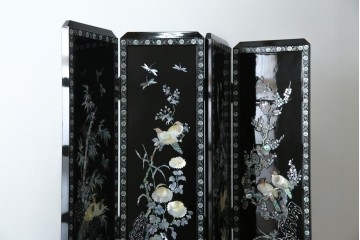 アジアンビンテージ　韓国　花鳥図の螺鈿(ラデン)細工が美しい4連衝立て　定価約120万円　(R-078123)