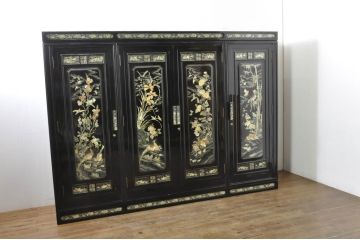 アジアンビンテージ　最高級品　組立て式　豪華絢爛な装飾が存在感を放つ螺鈿(ラデン)細工のワードローブ(衣装タンス、収納棚、戸棚、キャビネット、洋服タンス、ヴィンテージ、店舗什器)(定価約380万円)(R-078127)