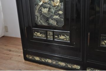 アジアンビンテージ　最高級品　組立て式　豪華絢爛な装飾が存在感を放つ螺鈿(ラデン)細工のワードローブ(衣装タンス、収納棚、戸棚、キャビネット、洋服タンス、ヴィンテージ、店舗什器)(定価約380万円)(R-078127)